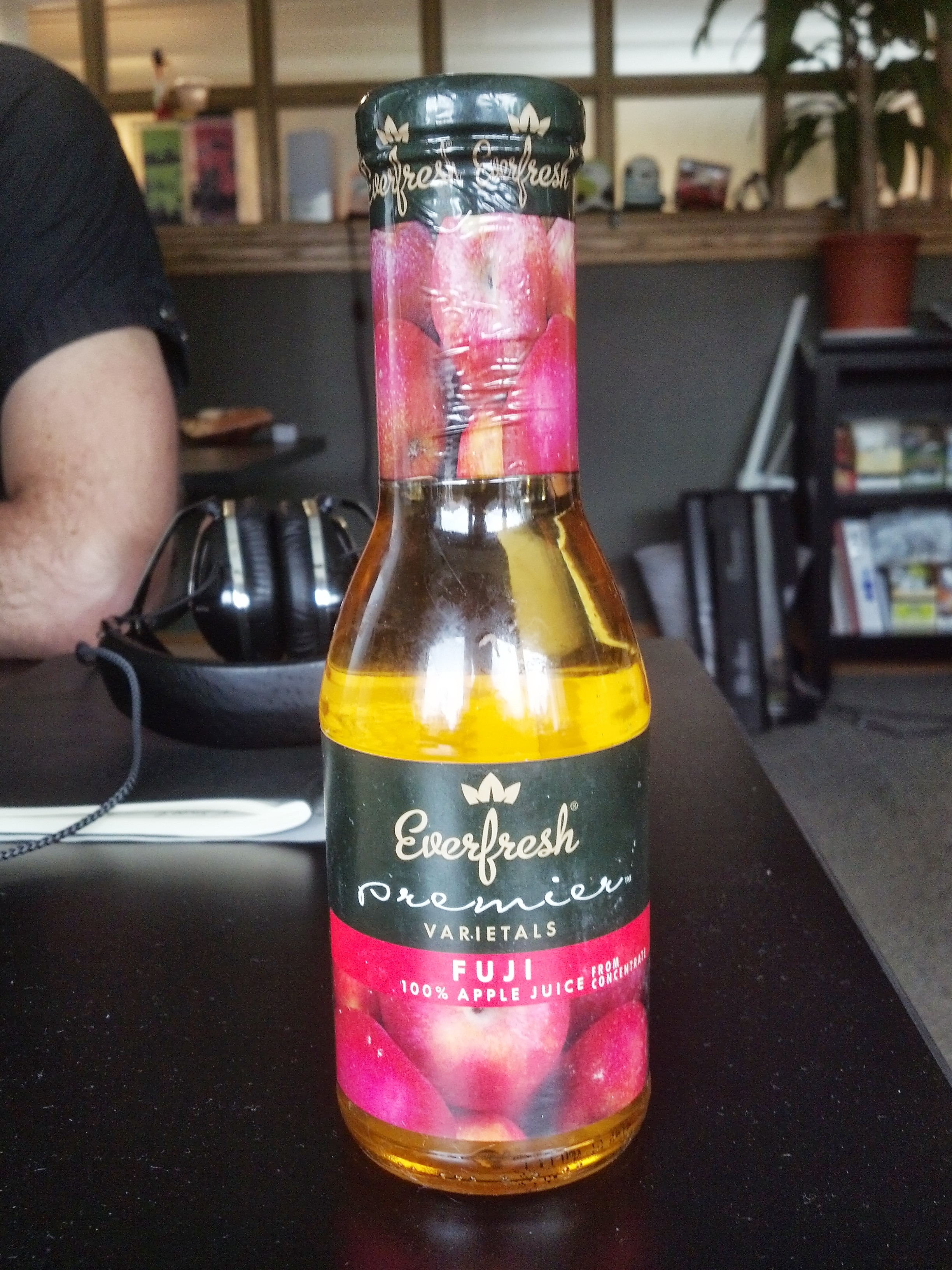 Everfresh Premier Varietals Fuji Apple Thirsty Dudes