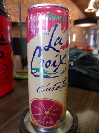 La Croix CÃºrate MelÃ³n Pomelo (Cantloupe Pink Grapefruit)